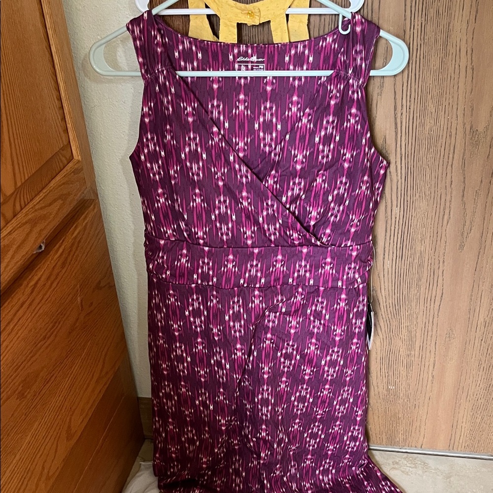 Eddie Bauer Purple and Pink Patterned Dress FreeDry Womrn’s Medium